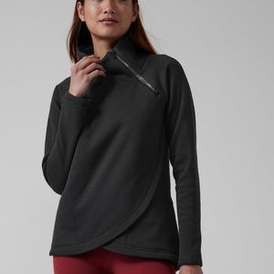 Like new Athleta kozy karma asym pullover